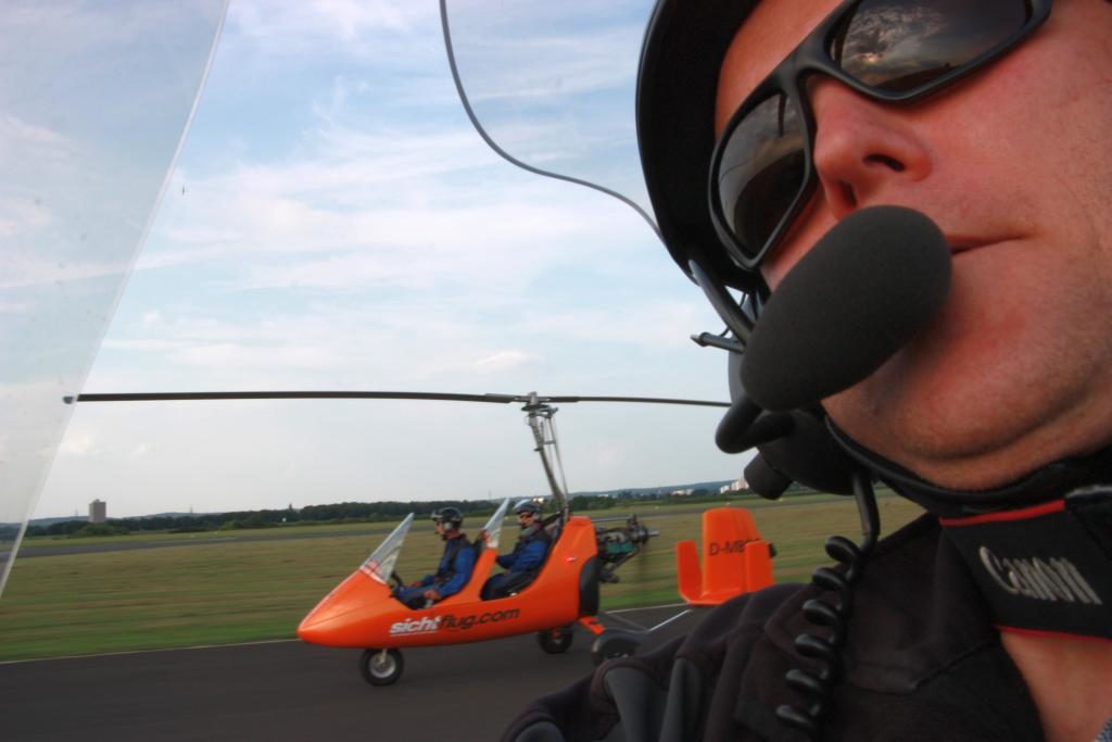 Gyrokopter.rundflug.Bonn.Bruehl.Phantasialand.Haus-am-See-BnB.Bild1