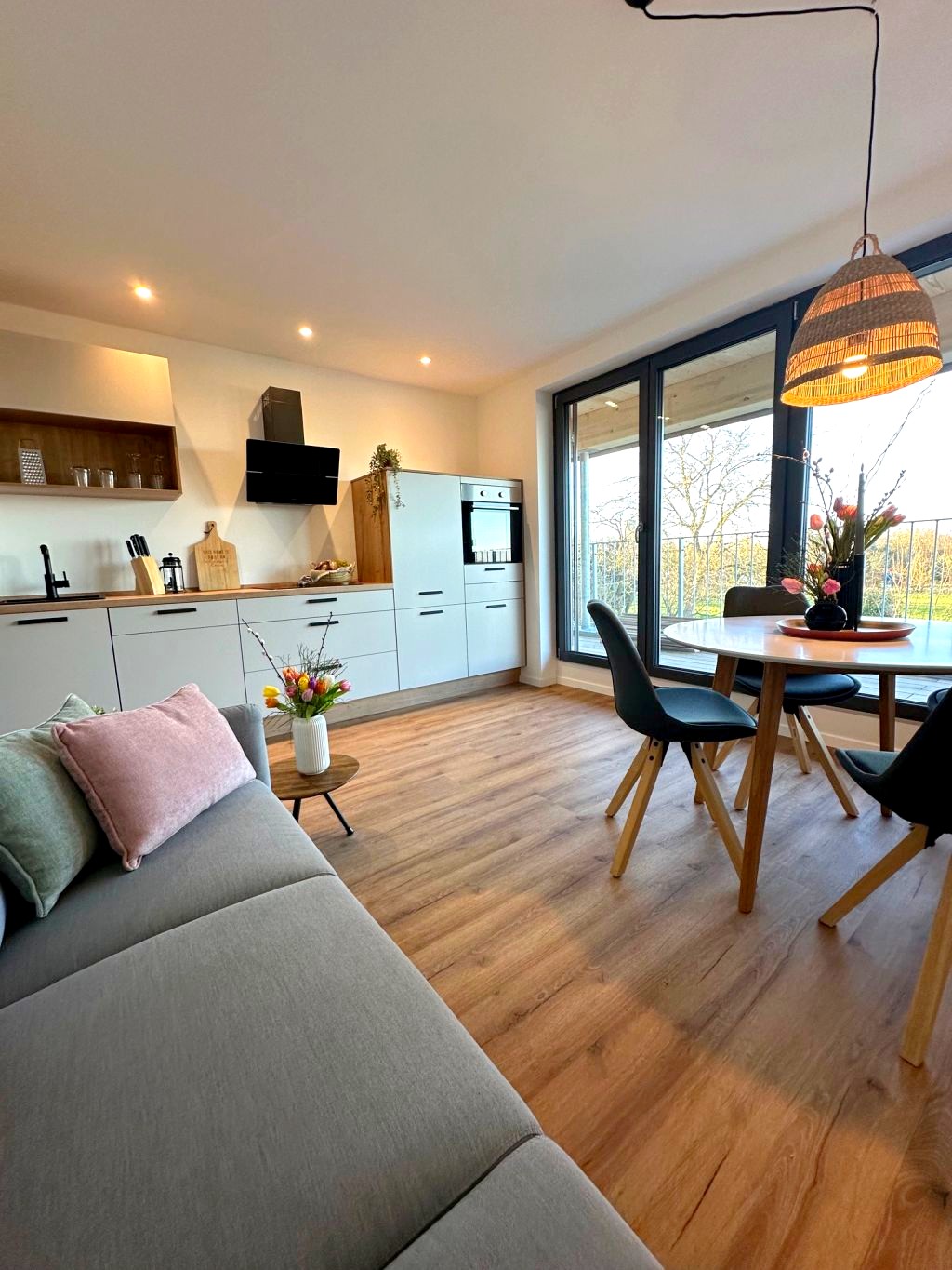 Küchen- und Essbereich im Deluxe Studioappartement M